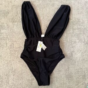 Cupshe Elegant Black Swimsuit